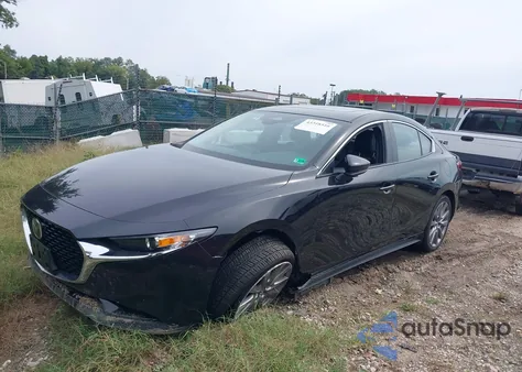 2024 Mazda Mazda3 2.5 S Preferred z USA, uszkodzony, nr VIN 3MZBPACM2RM417362